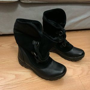 Black Naturalizer boots